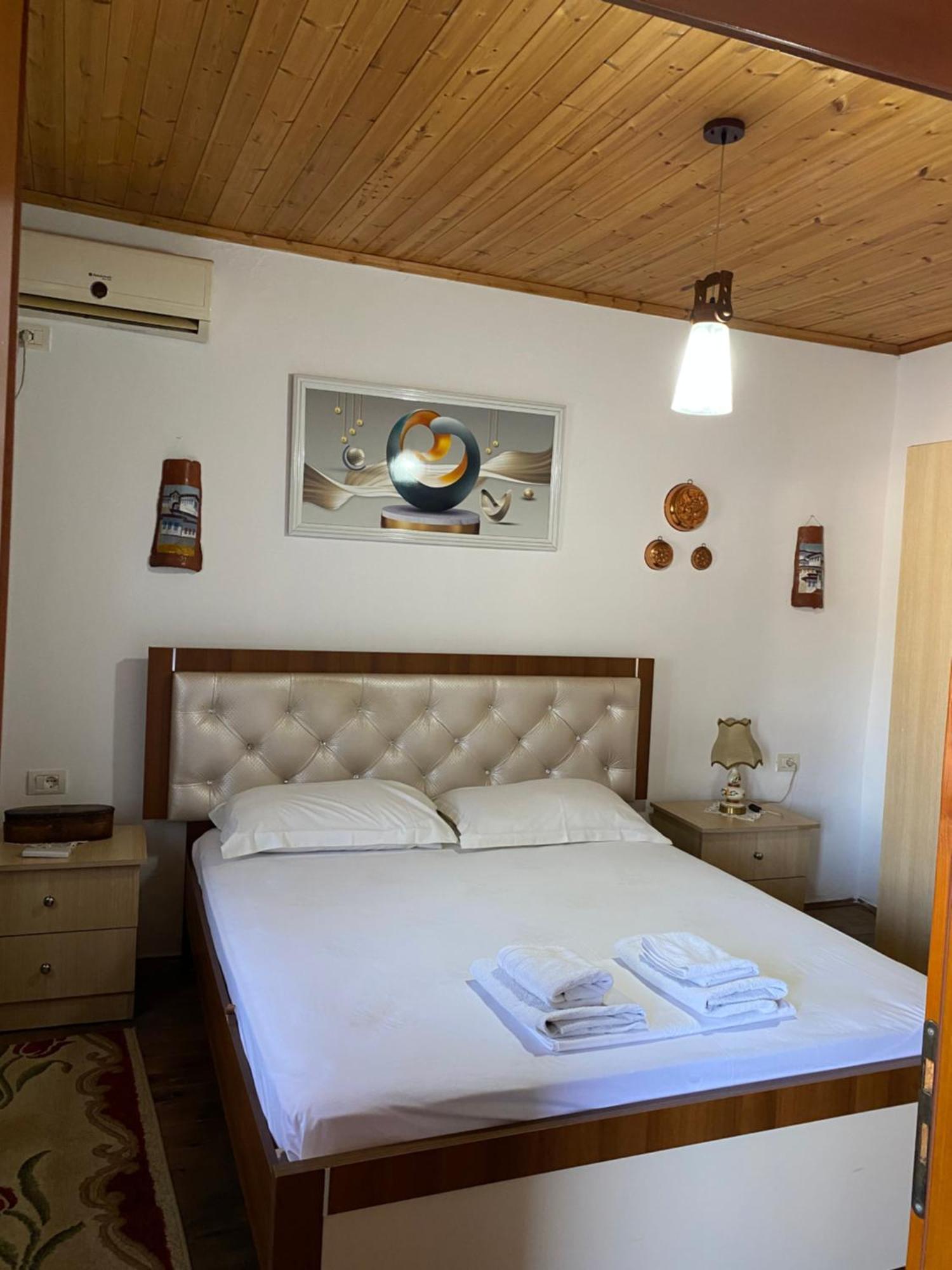 Aria Baci Guest House Berat Exterior photo